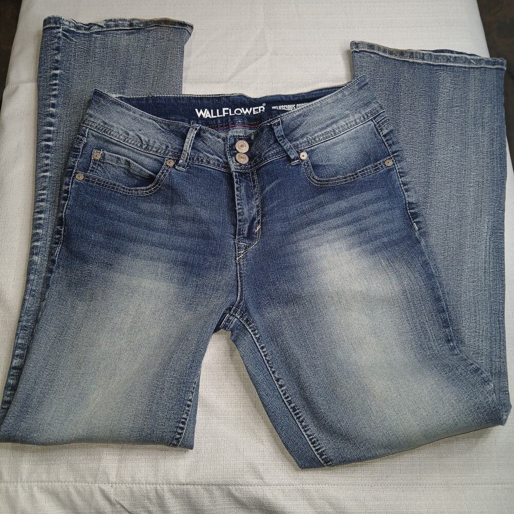 Wallflower Luscious Curvy Fit Bootcut Blue Jeans Women's Size 11 double button